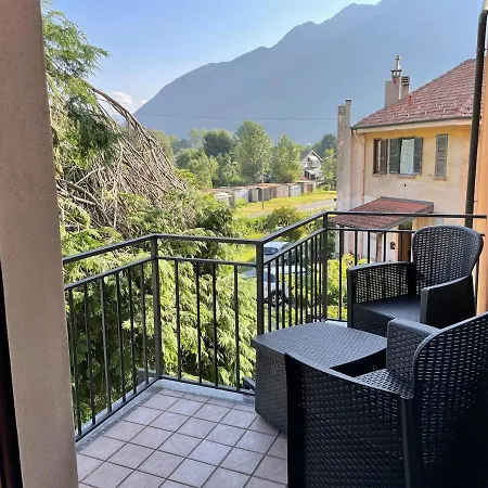 Ragozza In Appartement *